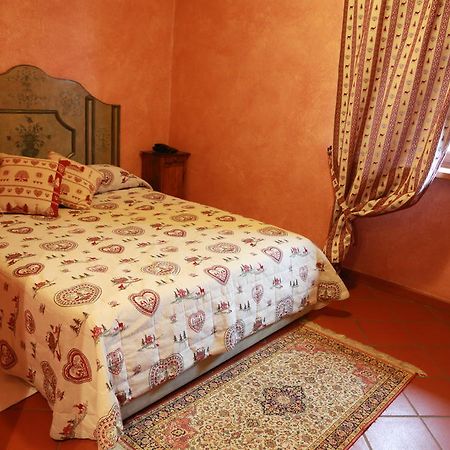 فيلا Revelloفي Agriturismo La Virginia المظهر الخارجي الصورة